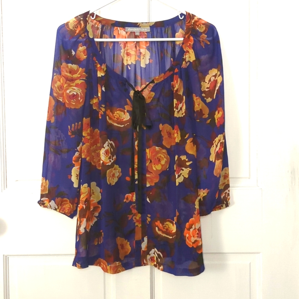 Daniel Rainn royal blue floral V-neck blouse